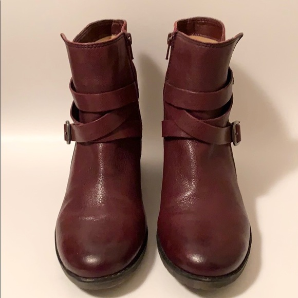 Naturalizer | Ringer Leather Buckle Boots 9.5Narrow - Picture 8 of 13